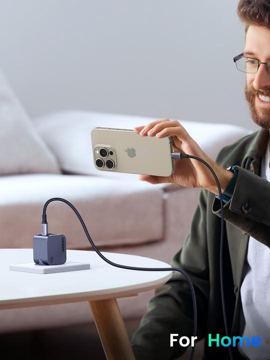 Actual product image Ugreen Nexode Pro (30 W)