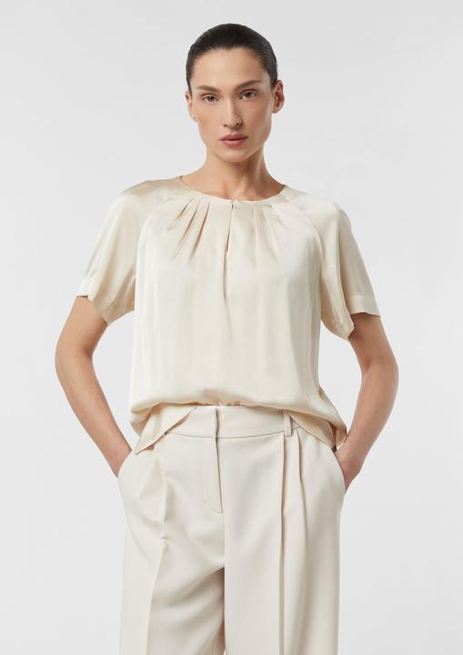 Produktbild Comma Bluse Feminine Kurzarmbluse mit Raglanärmeln und Raffung am Ausschnitt (44)