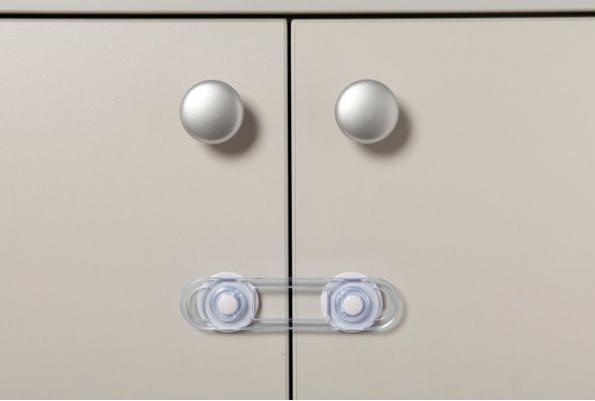 Actual product image Dreambaby Childproof lock