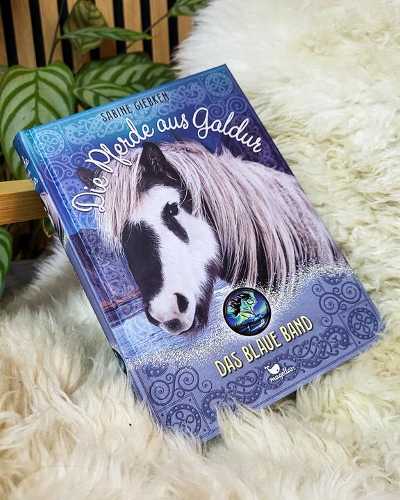 Produktbild Die Pferde aus Galdur - Das blaue Band (Deutsch, Carolin Giese, Sabine Giebken, 2025)