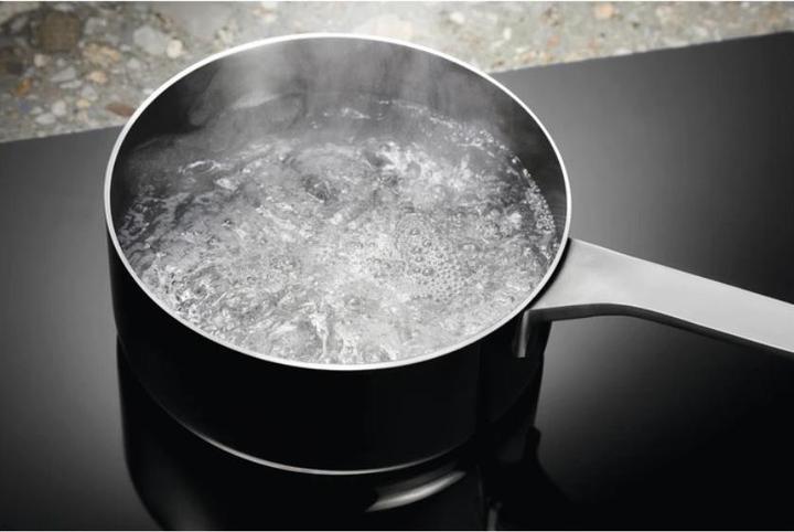 Image du produit Electrolux KCC84453CK Table de cuisson noire intégrée 84 cm céramique 4 zone(s)