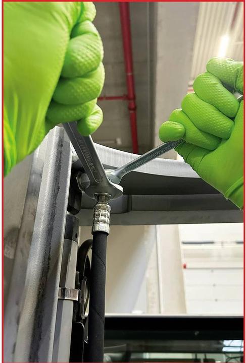 Actual product image KS Tools 512.0215 512.0215 COMPETITION Combination spanner set Combination spanner set