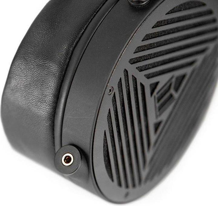 Actual product image Monoprice Monolith M1070 (No noise cancelling, Cable)