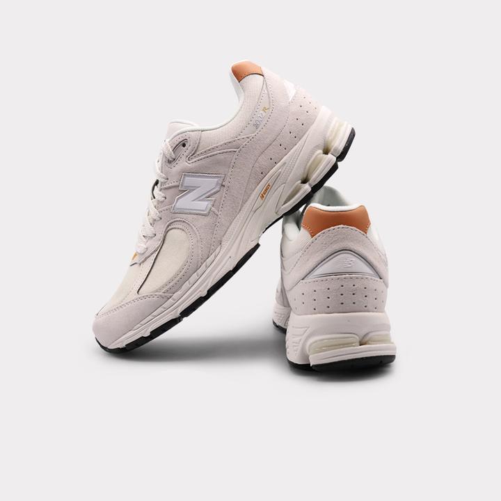 Actual product image New Balance 2002 REC (37)