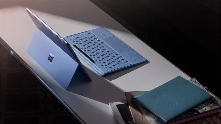 Immagine prodotto Microsoft Tastiera Flex del Surface Pro 13 pollici con penna Slim (Germania, Docking)