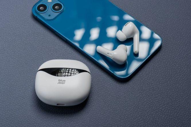 Actual product image Wired headphones Blue Star BLUE STAR wireless earphones bluetooth TWS T60 white (4.50 h, Wireless)