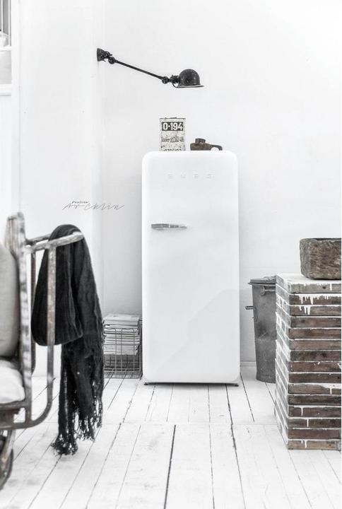Actual product image Smeg Retro Style FAB28LWH5 (270 l)