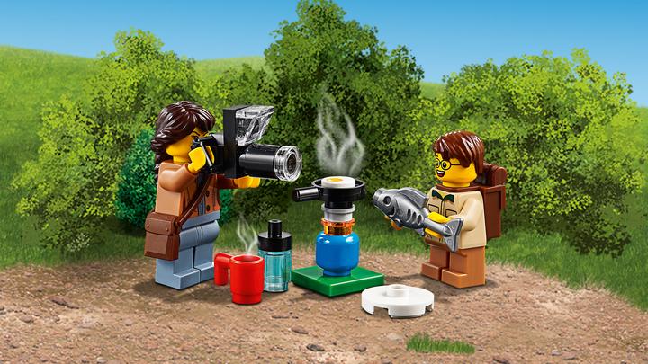 Image du produit LEGO Ensemble de figurines - Les aventures en plein air (60202, LEGO City)