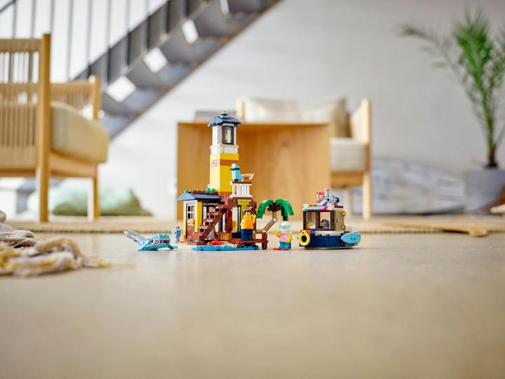 Actual product image LEGO Surfer Beach House (31118, LEGO Creator 3-in-1)