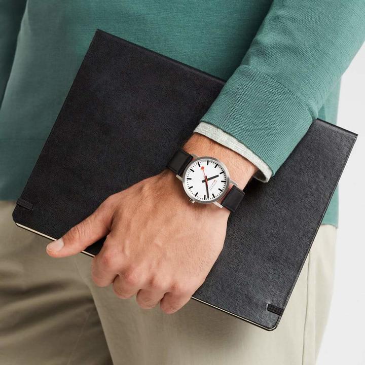 Immagine prodotto Mondaine Classic - Vegan gebürstet (Orologio da polso analogico, Fatto in Svizzera, 40 mm)