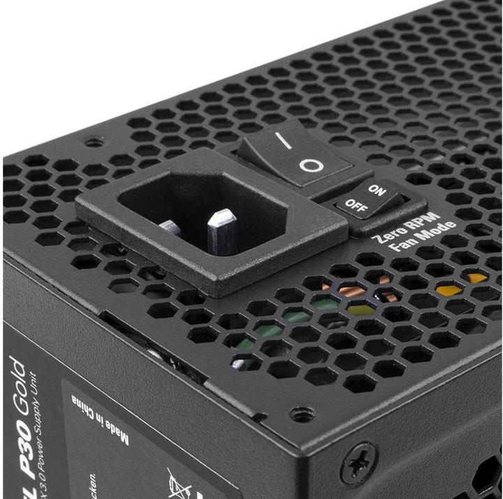 Produktbild Sharkoon REBEL P30 Gold 1300W ATX3.0 (schwarz, 1x 12VHPWR, 8x PCIe, Kabel-Management, 1300 Watt) (1300 W)