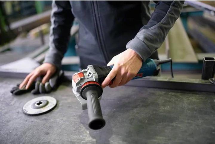 Produktbild Bosch Professional Winkelschleifer mit X-LOCK GWX 14-125 S (125 mm)
