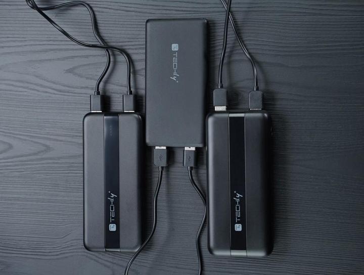 Productafbeelding Techly Power Bank Oplader 10000mAh 2x USB 1x USB-C met USB-C Kabel (10000 mAh, 10 W, 37 Wh)