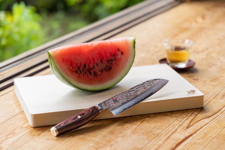 Produktbild Miyabi 6000MCT Santoku (18 cm)