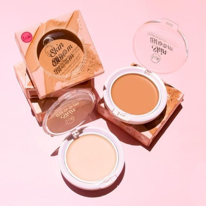 Produktbild J.Cat Beauty Skin Bloom Cream to Powder Compact in Ivory (Ivory)