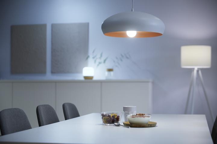 Image du produit WiZ Blanc (E27, 8 W, 806 lm, 1 x, F)