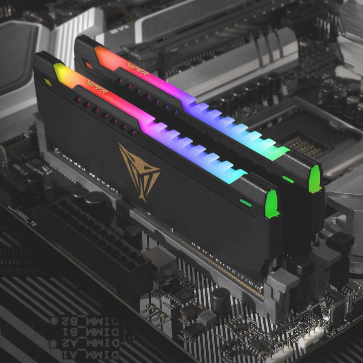 Productafbeelding Patriot DDR4 PC3600 16GB (2x8) Viper Steel RGB (2 x 8GB, 3600 MHz, DDR4 RAM, DIMM 288 pin)