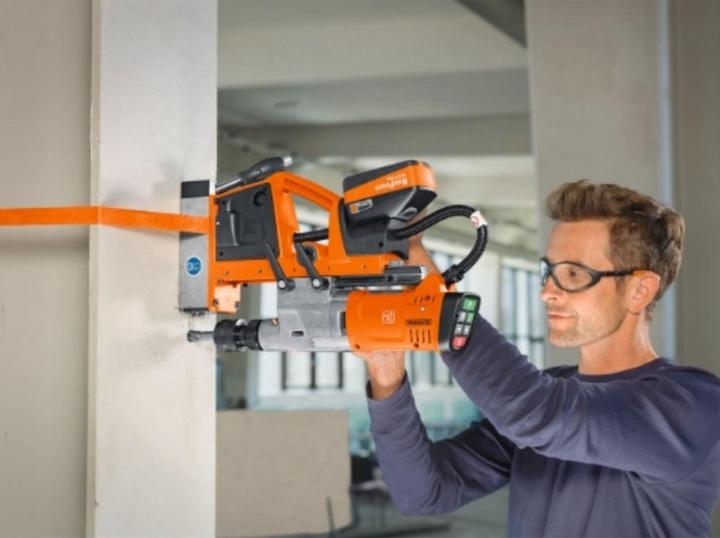 Produktbild Fein AKBU 35 PMQW Select 18 V Brushless Li-Ion Akku Magnet Kernbohrmaschine bis 35 mm Solo im Koffer