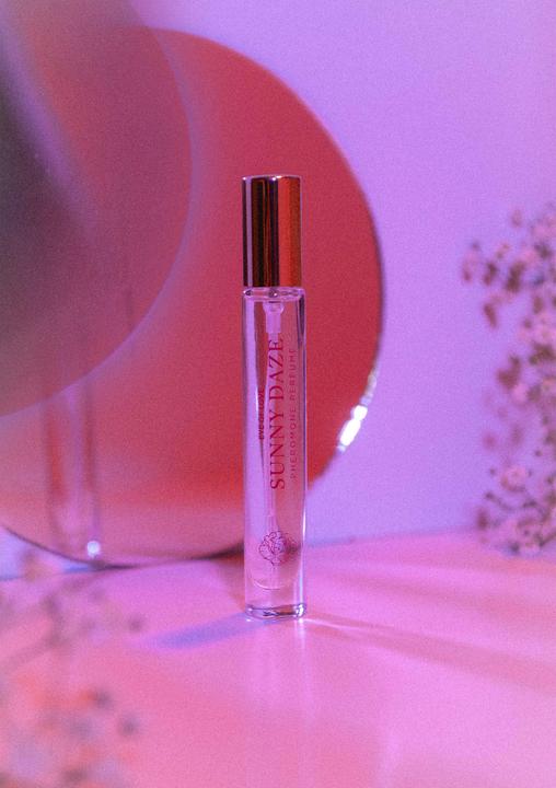 Produktbild Eye of Love Bloom Pheromone Perfume Attract Him 10ml Sunny Daze (Eau de Parfum, 10 ml)