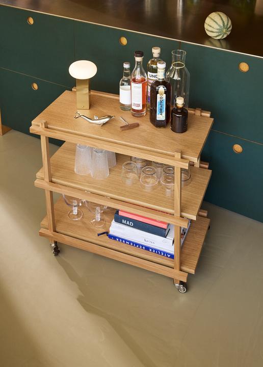 Image du produit Hübsch Low Tragbare Lampe Messingfarben