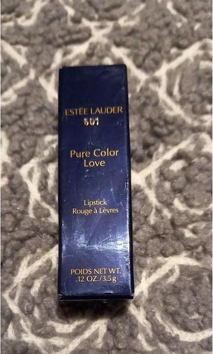 Produktbild Estée Lauder Pure Color Love Lipstick Cooled Chromed (601 Beam Me Glitter)
