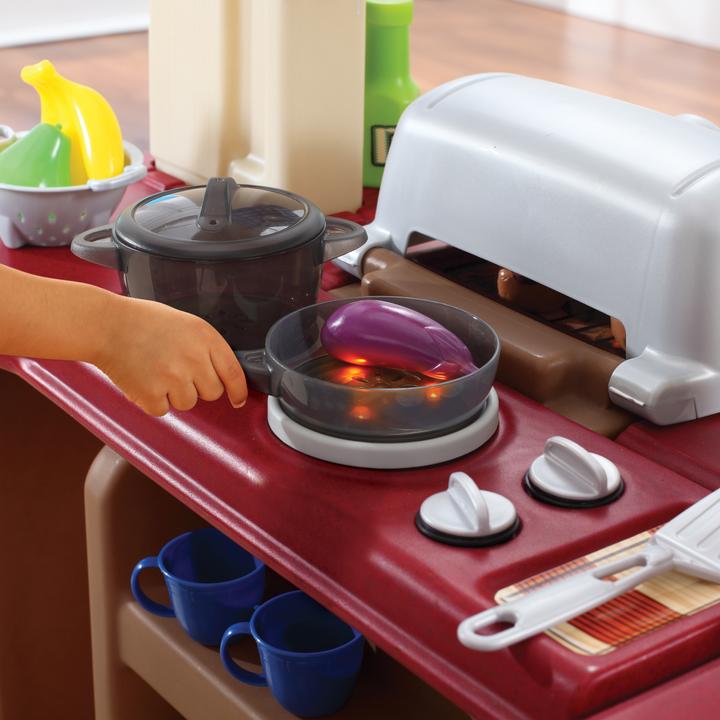 Produktbild Step2 Grand Walk-In Kitchen & Grill