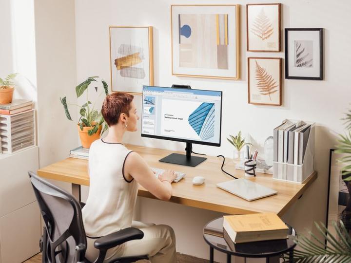 Actual product image Viewsonic 60,5cm VG2441V Webcam 16:9 HDMI/DP/USBC 120Hz FHD (1920 x 1080 pixels, 24")