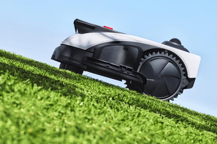 Actual product image Ecovacs GOAT O1200 LiDAR Pro (1200 m², Without boundary wire)