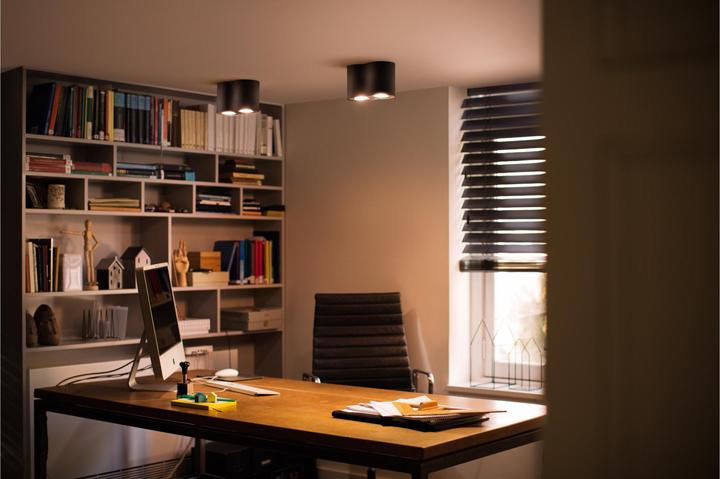 Actual product image Philips Hue Pillar Base BT (700 lm, GU10)