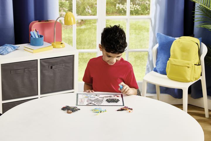 Actual product image Epoch Aquabeads Dragons Keychains Set