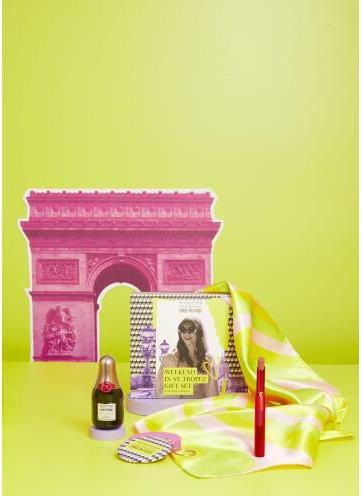 Produktbild Makeup Revolution Emily In Paris Weekend In St.Tropez Gift Set