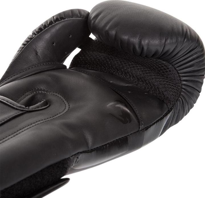 Produktbild Venum Elite' Gloves (10 OZ, One Size)