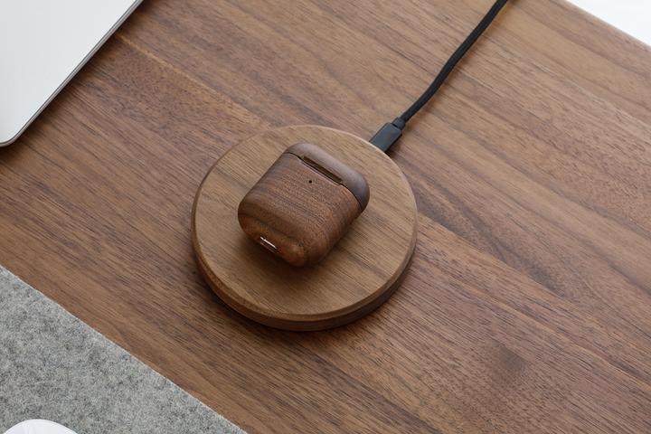Image du produit Oakywood AirPods Case - Holzetui für AirPods-Kopfhörer - Walnuss / AirPods 1/2 - (Couvercle de l'étui de chargement)