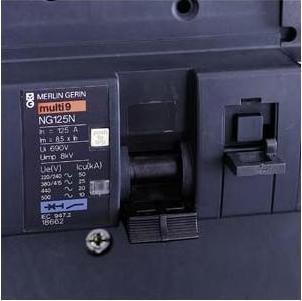 Produktbild Schneider Electric 18662, Typ C, 50000 A, IP20