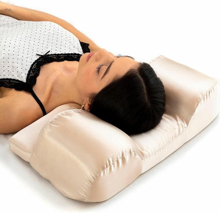 Actual product image InnovaGoods Anti-wrinkle neck pillow (50 x 50 cm)