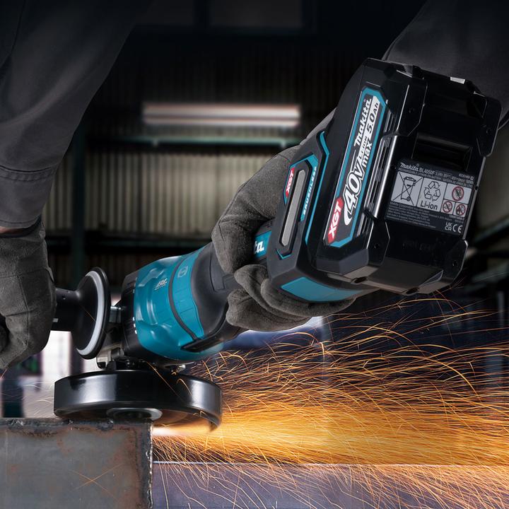 Actual product image Makita Cordless angle grinder 40V max. / 4.0 Ah, 2 batteries + charger in MAKPAC (125 mm)