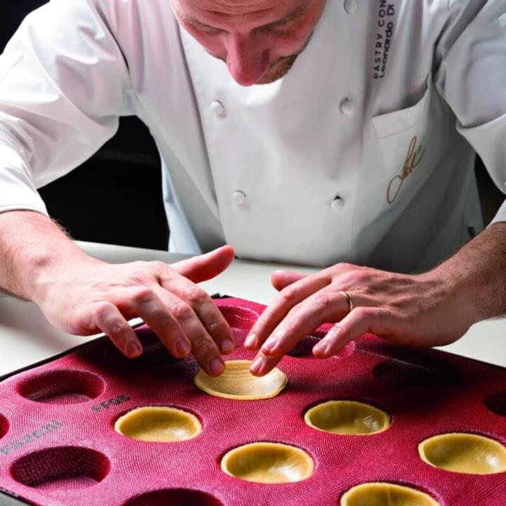 Produktbild Pavoni Perforierte Silikonbackmatte Rund ⌀ 8 cm (copy)