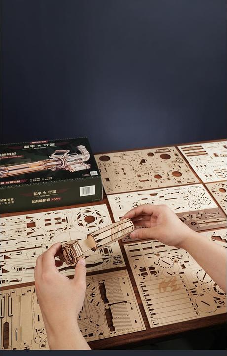 Produktbild Robotime Bausatz Rotating-Barrel Machine Gun