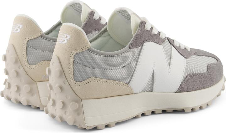 Actual product image New Balance U327FF (38)