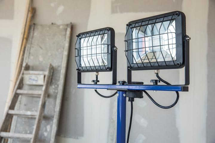 Produktbild As - Schwabe LED Strahler mit Stativ (5100 lm)