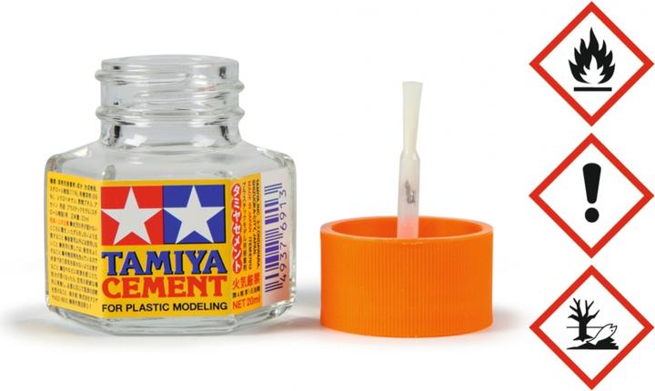 Actual product image Tamiya Cement / plastic glue 20ml