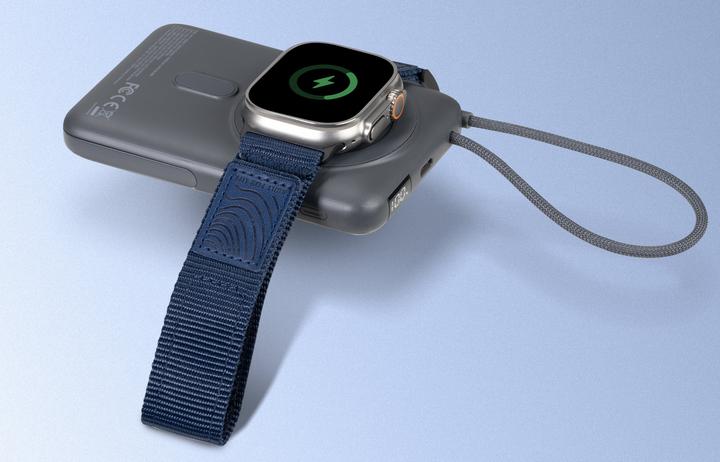 Actual product image Laut POWER CHARGE RISER+ Black Powerbank (10000 mAh, 22.50 W, 38.50 Wh)