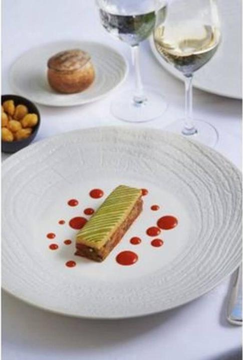 Actual product image Revol Presentation plate round, H: 3.4 cm, Ø 31 cm, liquorice (1 x, 31 cm)