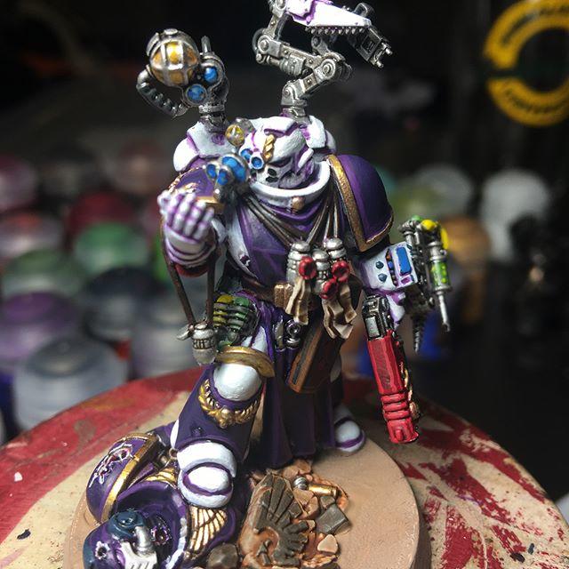 Produktbild Games Workshop Primaris Apothecary (Kunststoff)