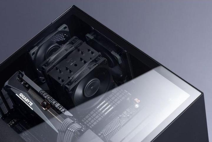 Actual product image Noctua NH-U12A chromax.black (158 mm)