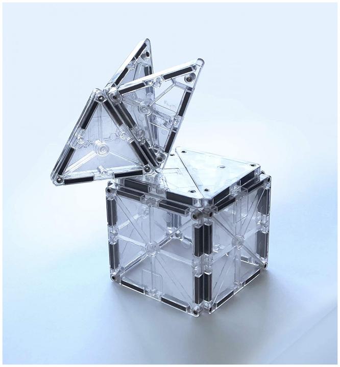 Actual product image Magna-Tiles Ice Set (16 pieces)