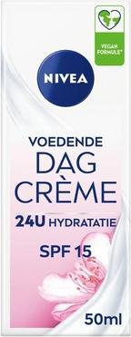 NIVEA Essentials Day Cream For Dry/Sensitive Skin (Tagescreme, SPF 15)