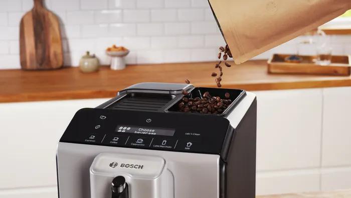 Immagine prodotto Bosch Hausgeräte 2 Espresso volautomaat VeroCafe Silk Silver TIE20301