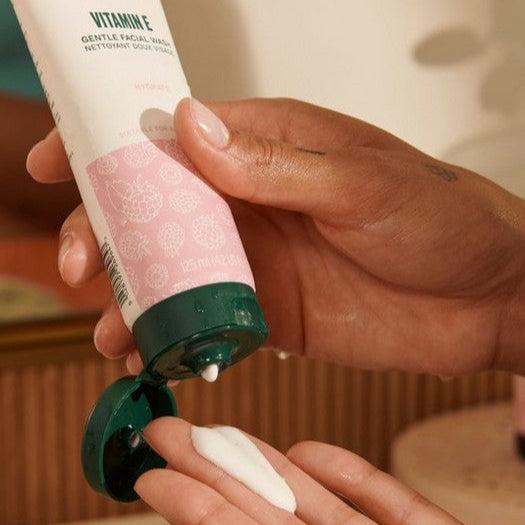 Actual product image The Body Shop Vitamin E Face Wash (125 ml)