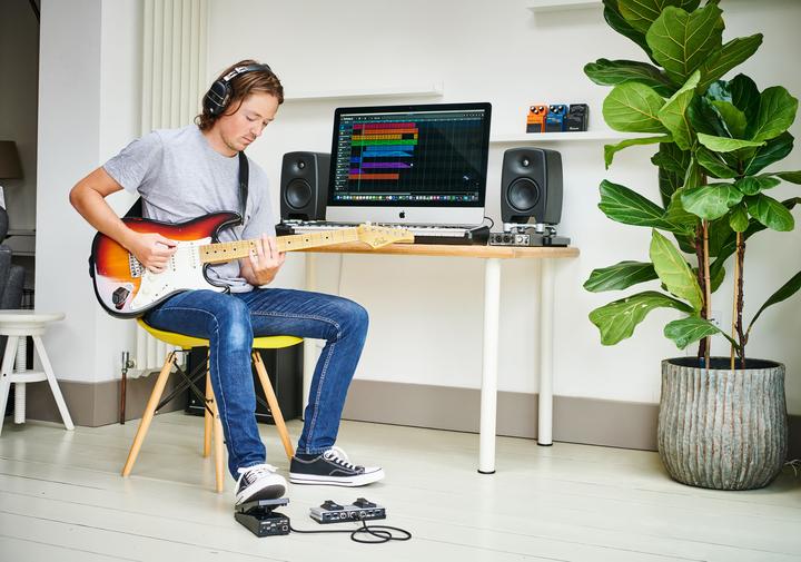 Actual product image BOSS (Electronics) EV-1-WL Wireless MIDI Expression Pedal (Guitar)